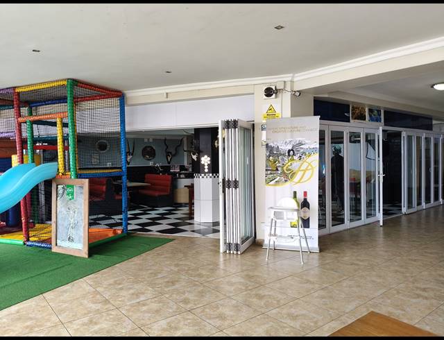 188M² RETAIL FOR SALE IN JEFFREYS BAY CENTRAL